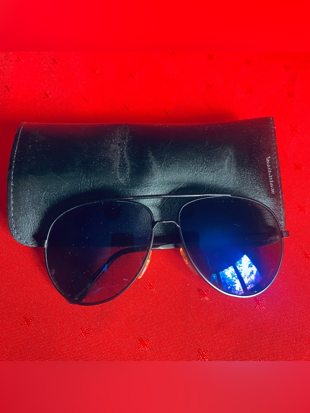 Aviator Sunglasses with Blue Mirrored Lenses